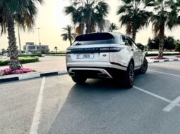 
										Range Rover Velar full									