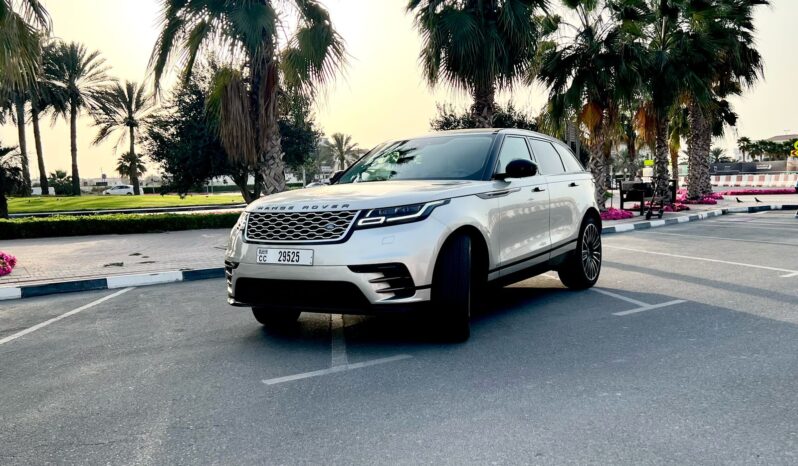 
								Range Rover Velar full									