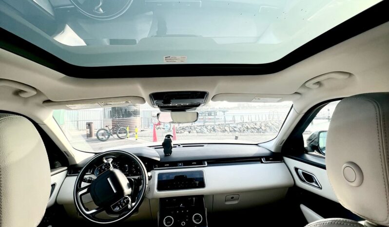 
								Range Rover Velar full									