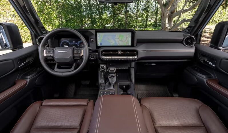 
								Toyota Land Cruiser full									