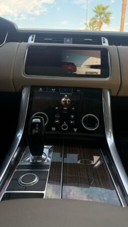 
										Range Rover  White full									