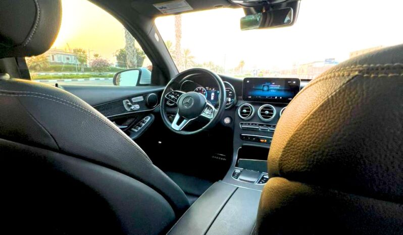 
								Mercedes Glc300 full									