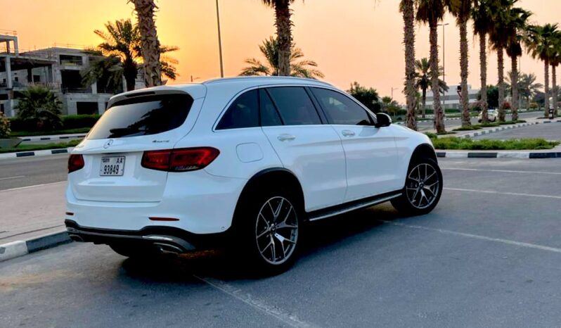 
								Mercedes Glc300 full									