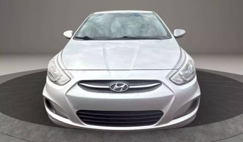 
								Hyundai Accent full									