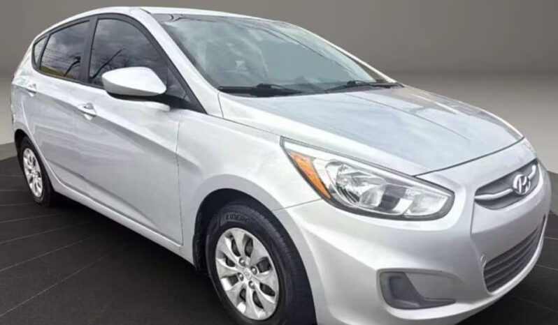 
								Hyundai Accent full									